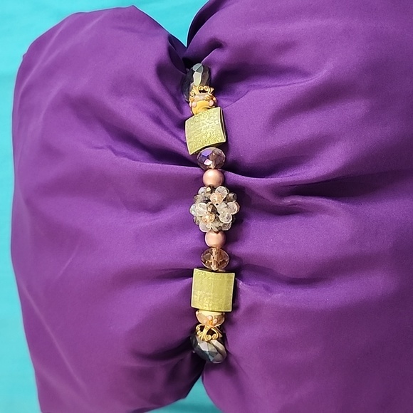 Hand Crafted Stylish One of a Kind Choker Necklace - Picture 4 of 14